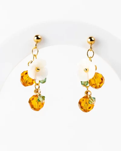 Boucles d'oreilles cristal mandarine et fleurs blanches